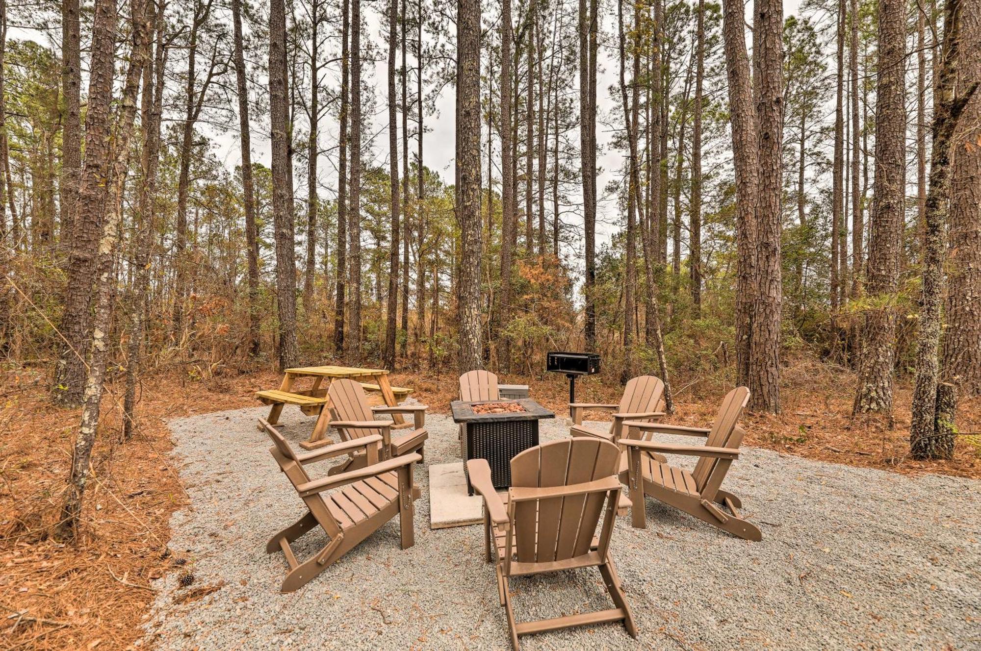 Beautiful New Bern Studio Cabin With Fire Pit! מראה חיצוני תמונה